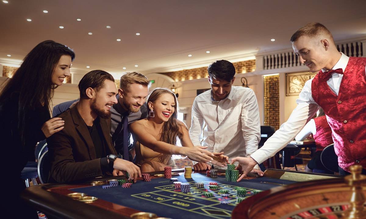 Nhược điểm baccarat là gì, Kiếm tiền từ gian lận và lỗ hổng thế nào ?